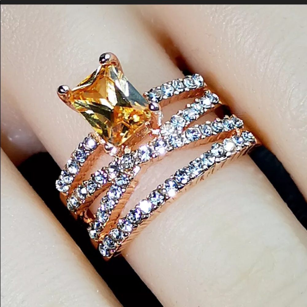 18k Rose Gold Morganite & White Sapphire Pavè Ring